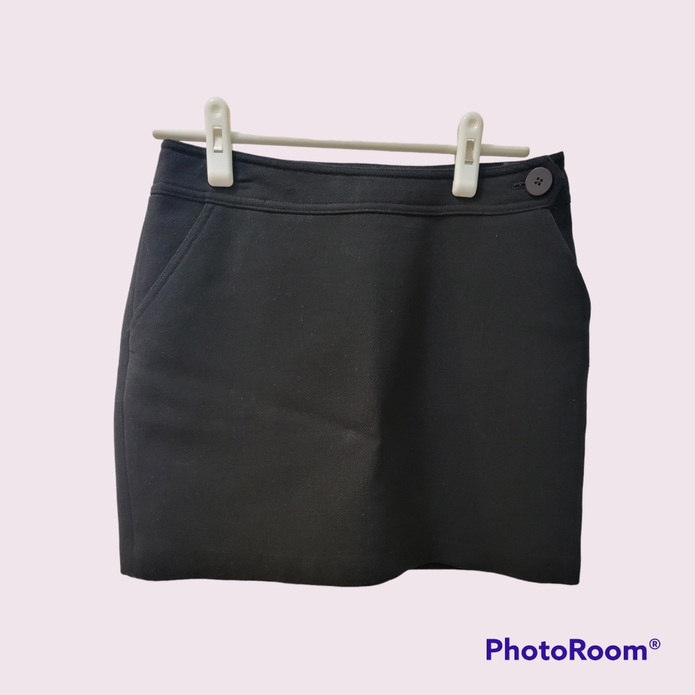 DKNY black wool mini. size 8-Petite